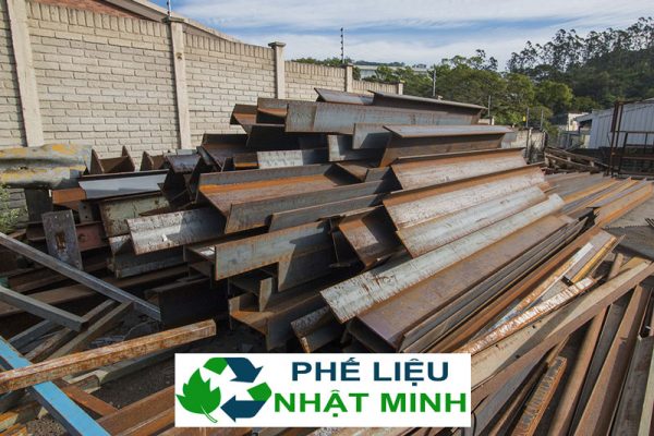 Thu mua phế liệu sắt từ các dự án xây dựng - Nhật Minh cam kết giá trị cao